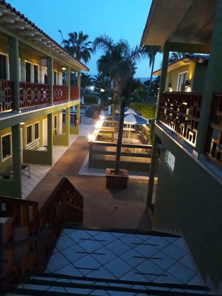 Hotel Azteca Inn Ensenada Extérieur photo